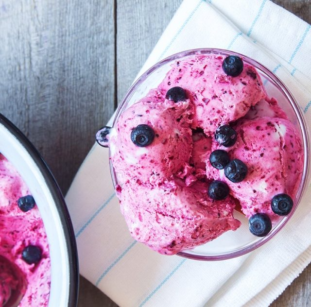 Gelado Saudável e Proteico de Frutos Vermelhos